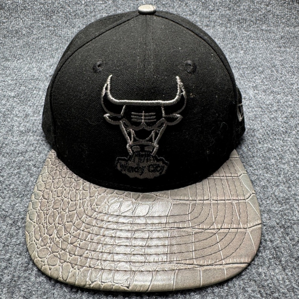 Chicago‎ Bulls New Era Snapback Mens OSFM Black Grey Windy City Hat